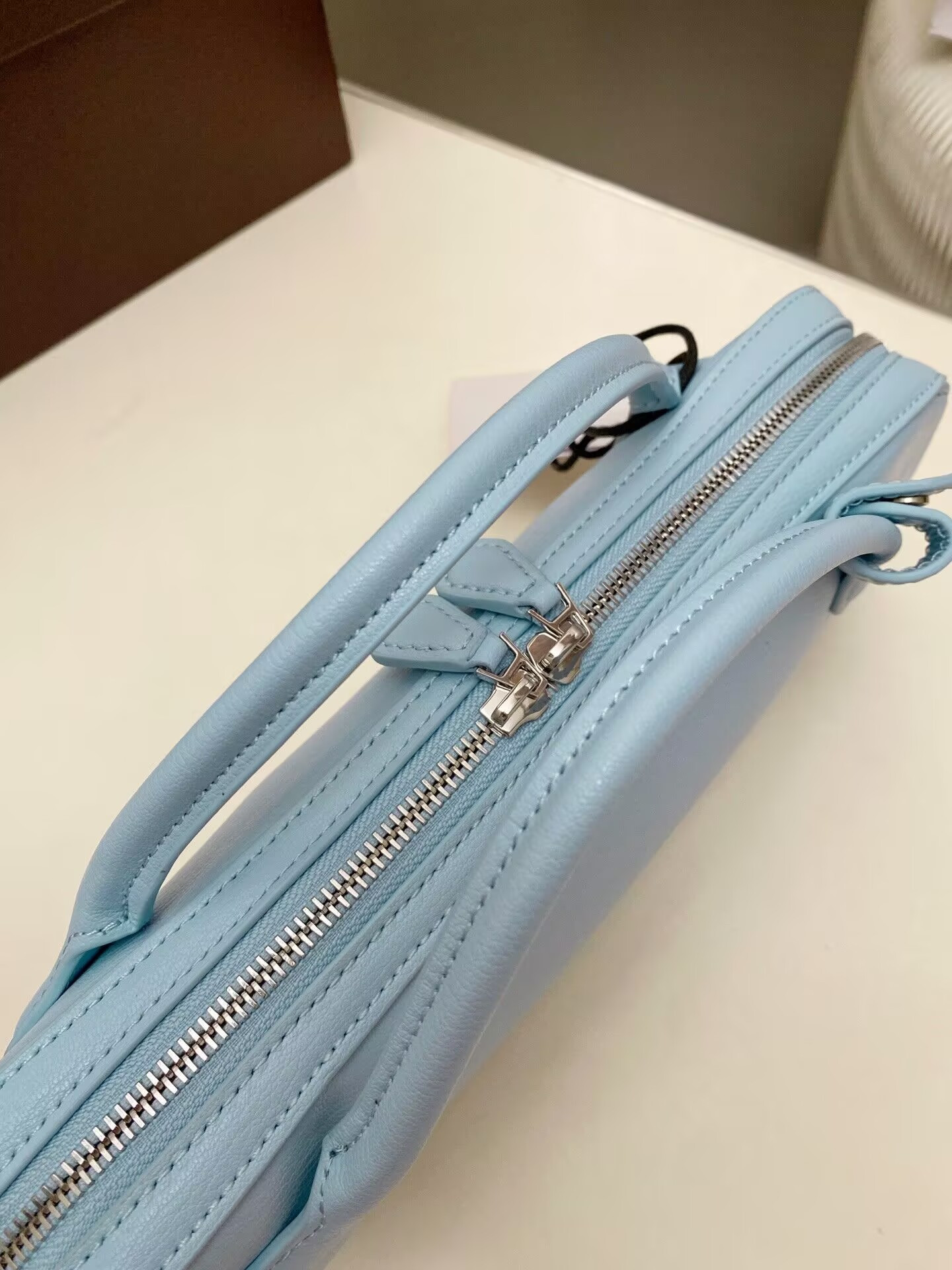 ALAÏA Le Teckel Clutch 31x17x10 cm