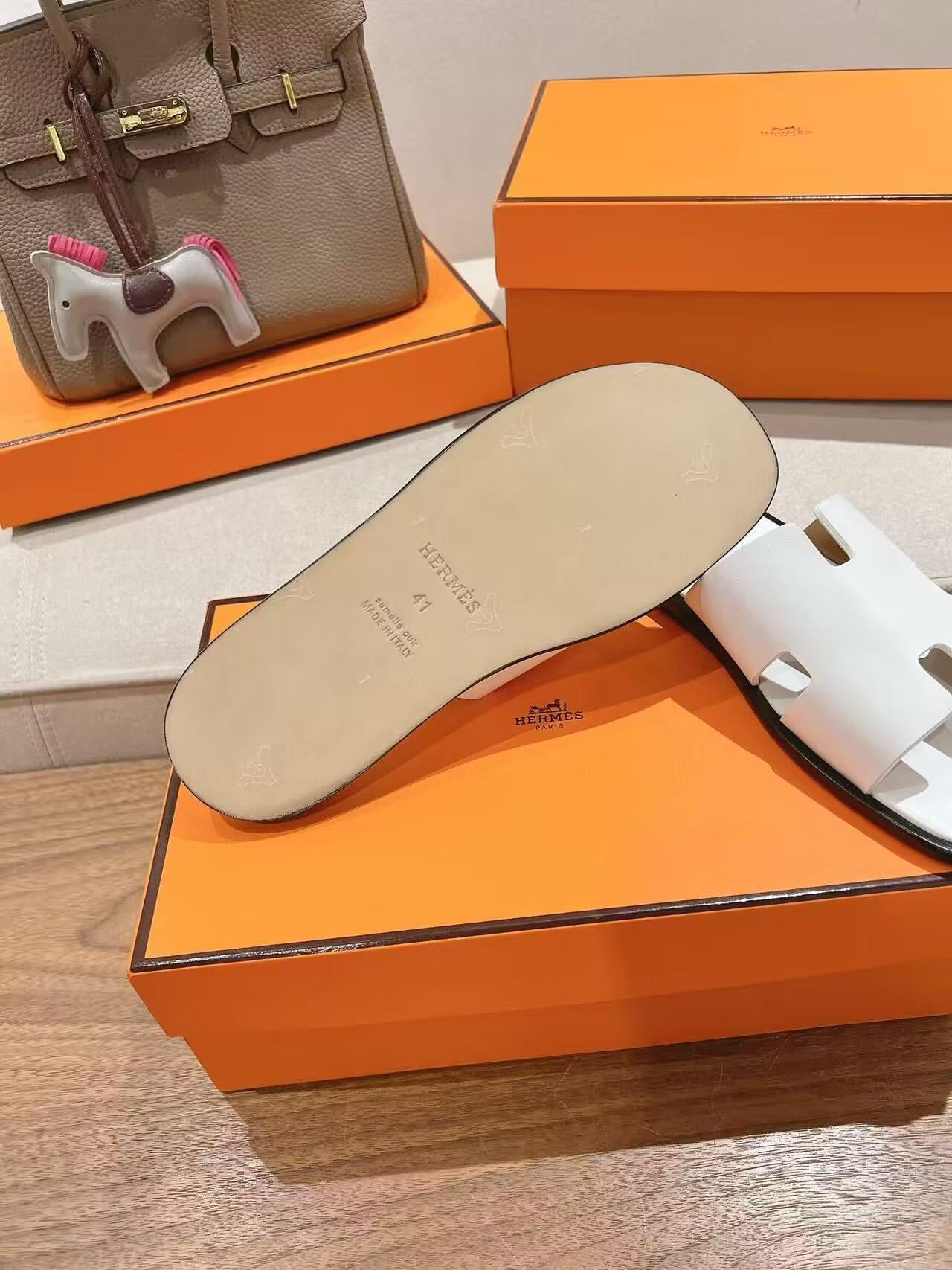 UA Hermès Izmir sandal