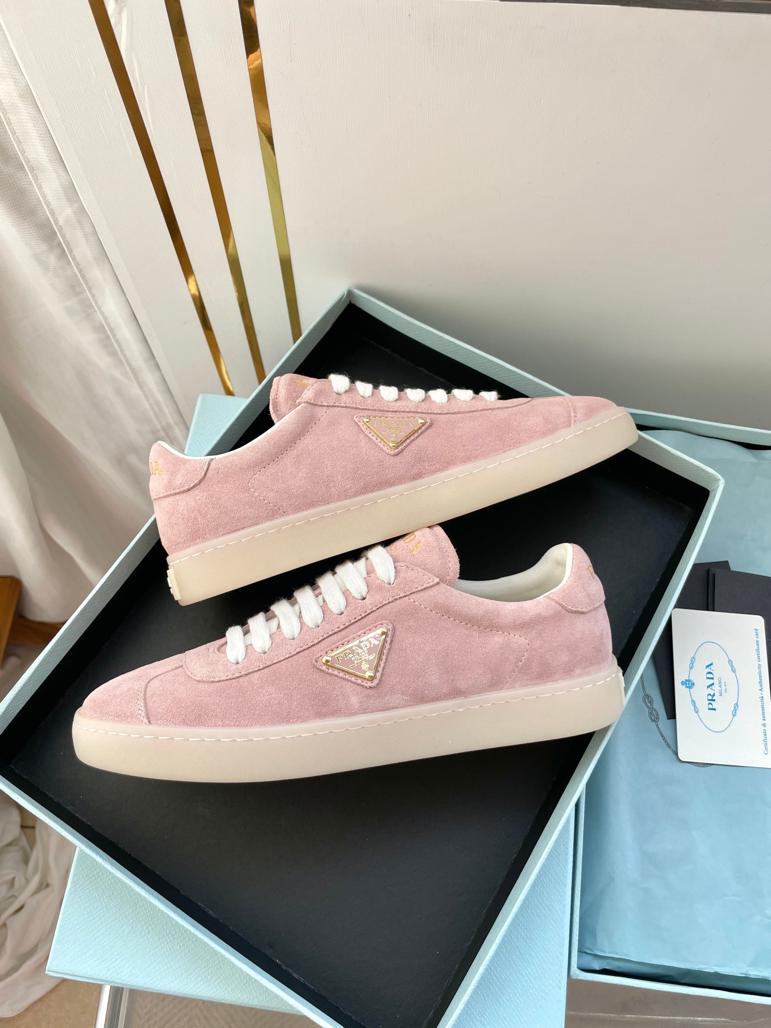 ua Pra*a downtown nappa leather sneakers