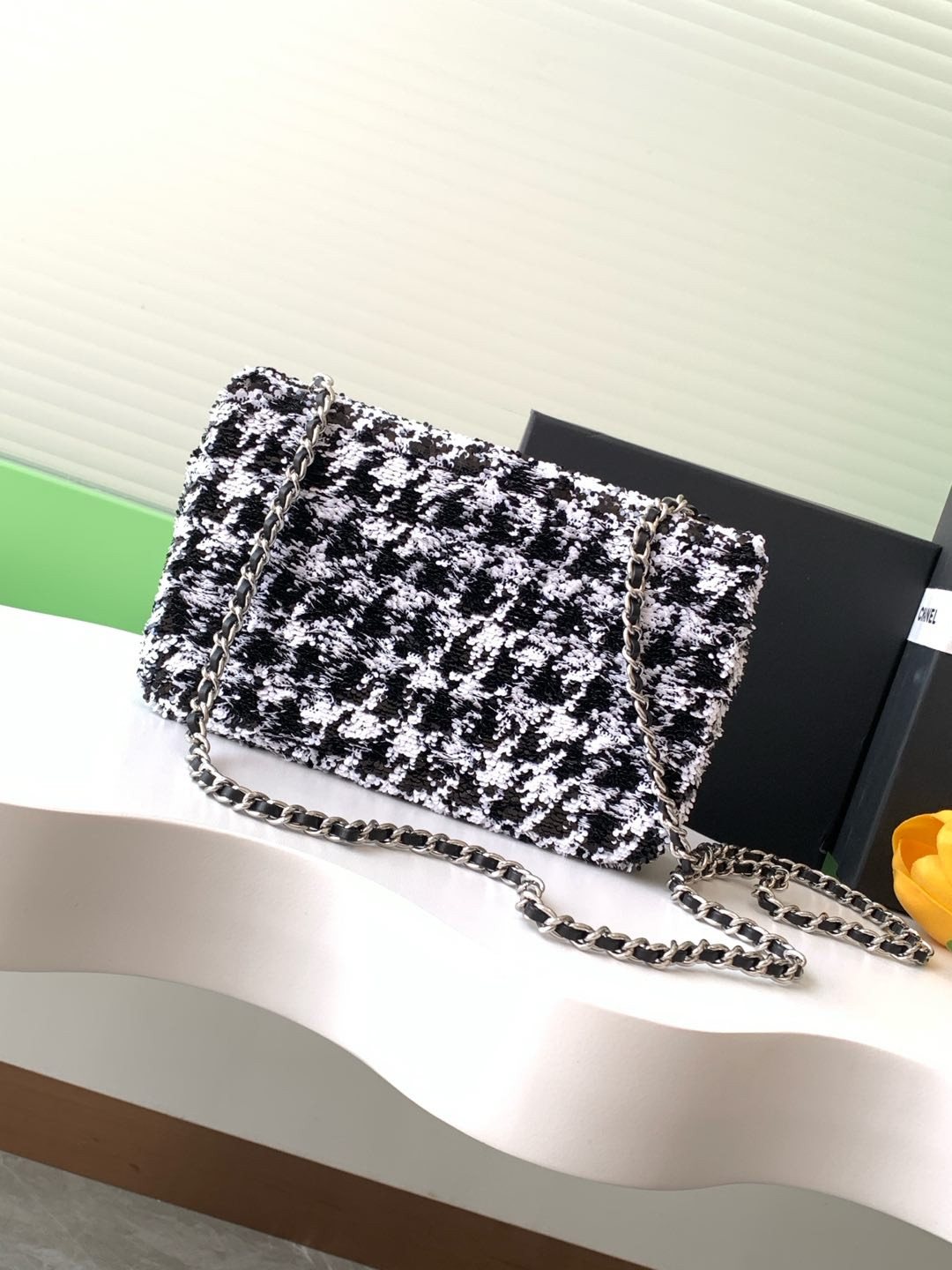 Ch*el flap bag 14x22x7cm