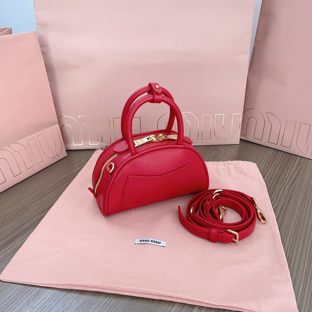Miu Miu Dumpling bag 18X11.5X8cm