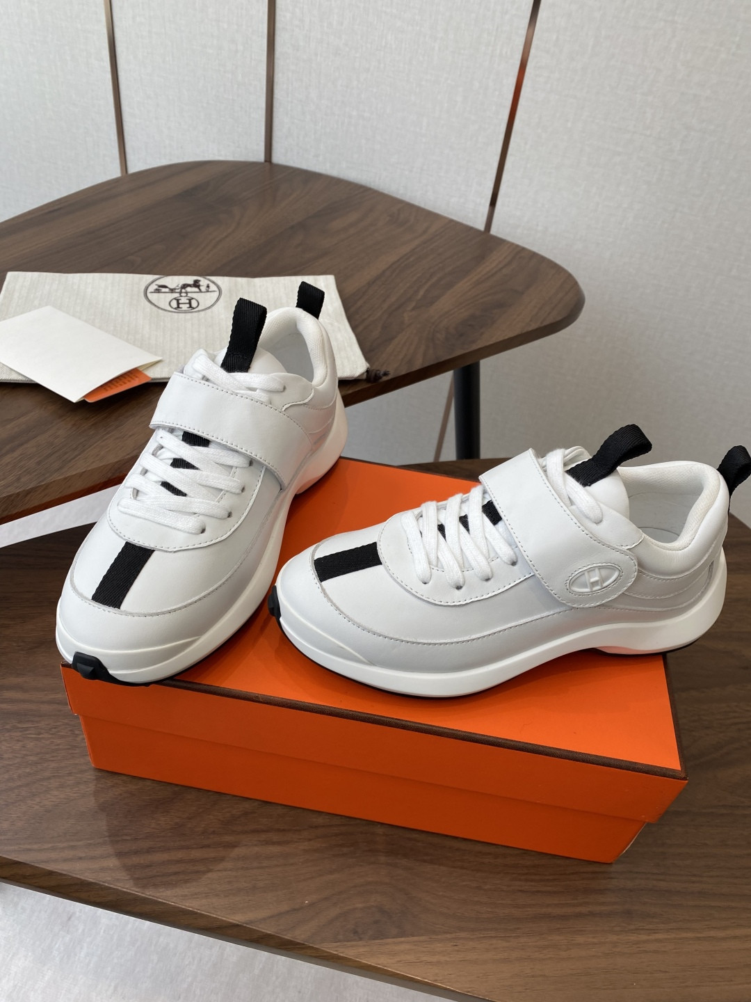 UA Hermès Loop Sneaker