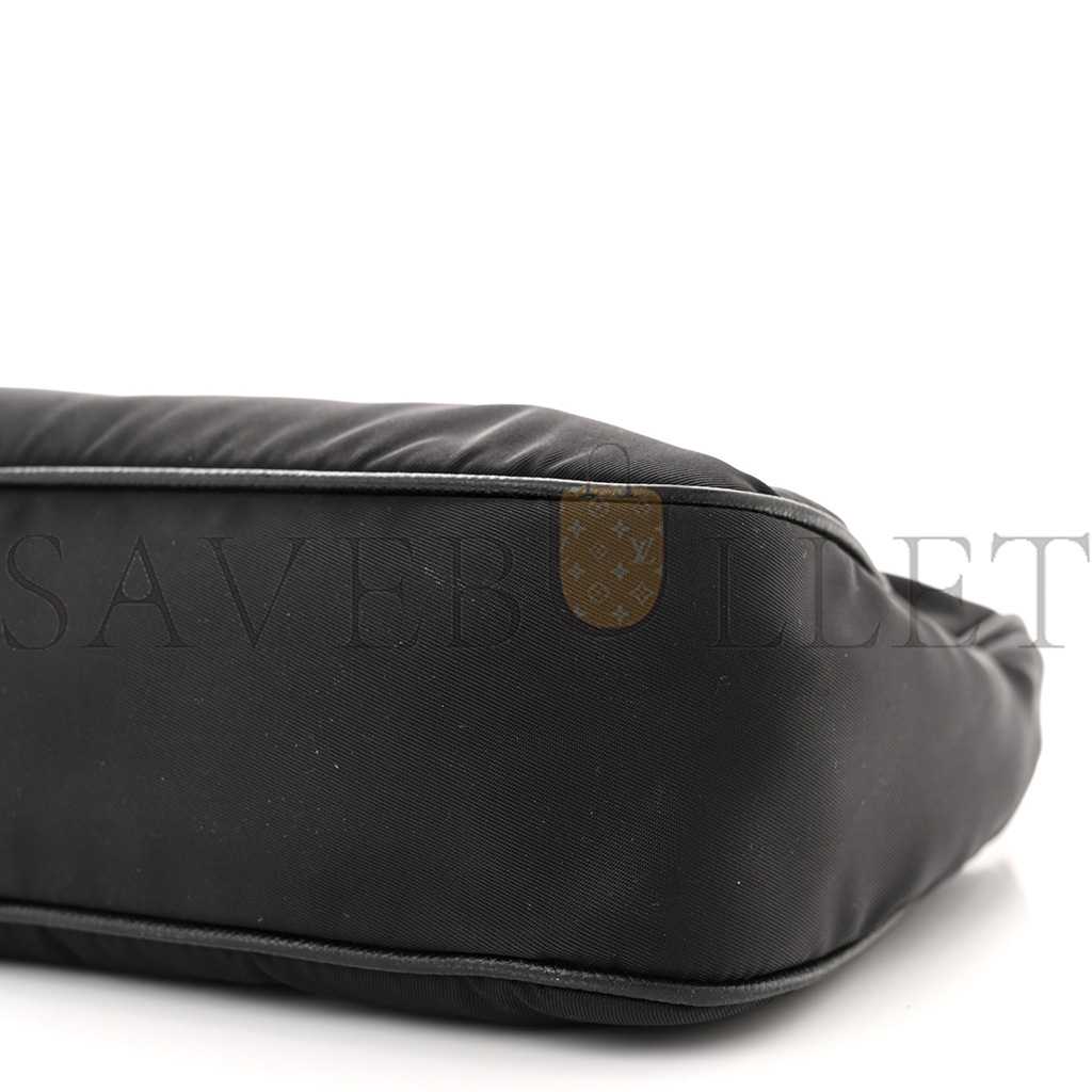 Pra*a nylon re-edition 2005 shoulder bag black (22*17*6cm)