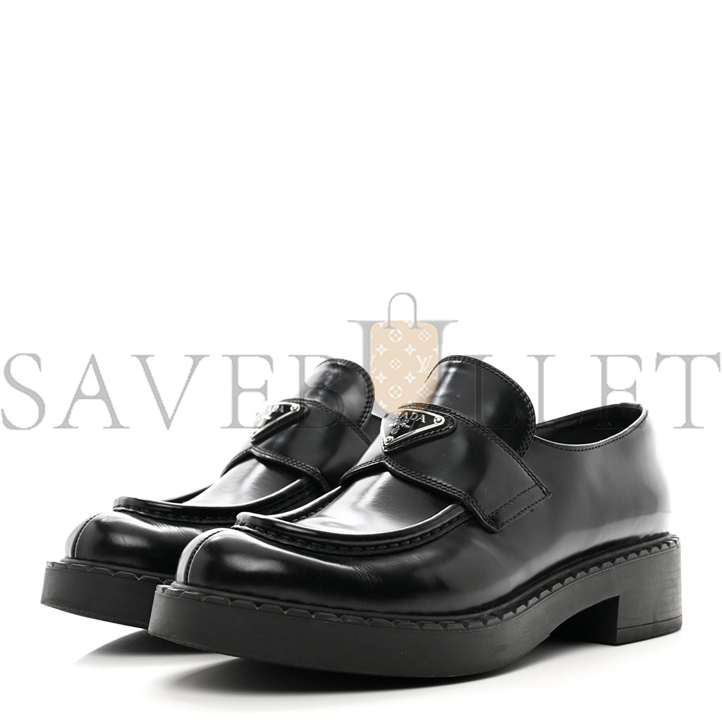 Pra*a spazzolato metal triangle logo 50mm loafers 40.5 black