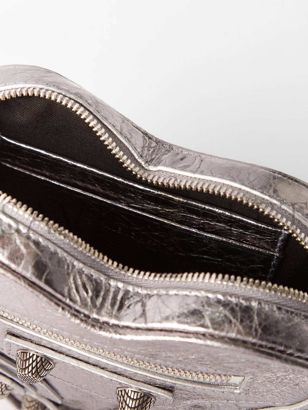 Ba*len*cia*ga silver le cagole heart metallic-leather cross-body bag matchesfashion us (16*14*4cm)