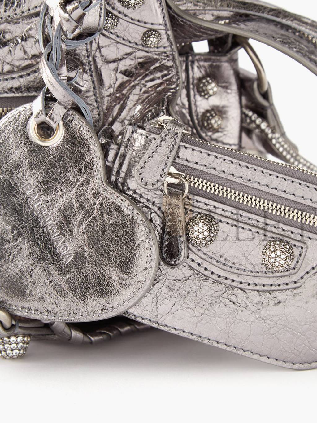 Ba*len*cia*ga silver neo cagole city xs leather bag matchesfashion us (25.6*17*11.1cm)